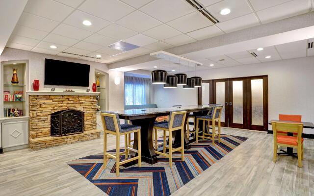 Hampton Inn Cortland