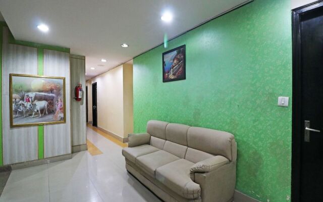 OYO 12848 Hotel Akash - Faridabad