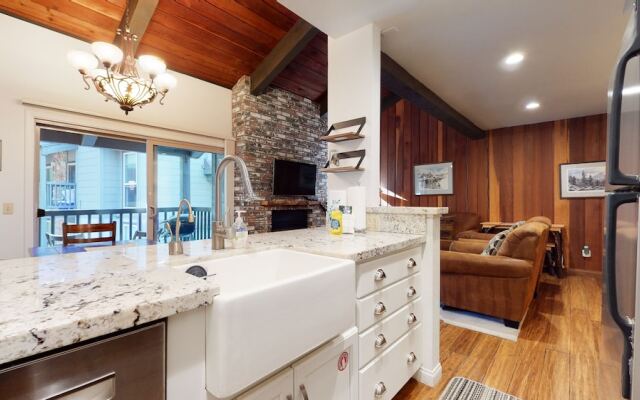 Chamonix Retreat - Nearby Outdoor Activities!