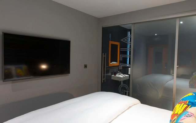 Village Hotel Portsmouth