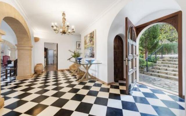 Can Punxa Dalt - Traditional Villa with Heatable Pool