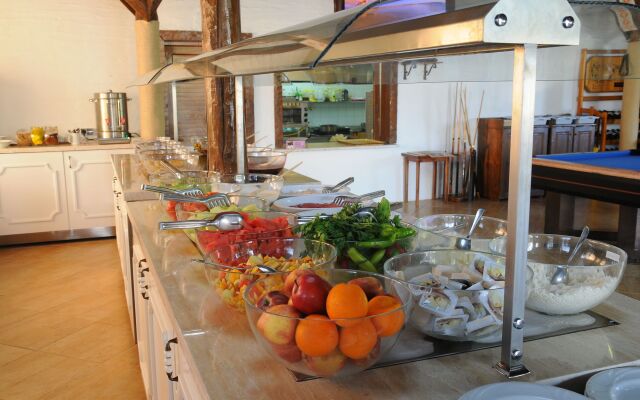 Sea Breeze Hotel & Apartments