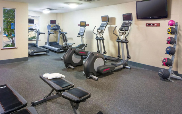 Comfort Inn & Suites Near Burke Mountain