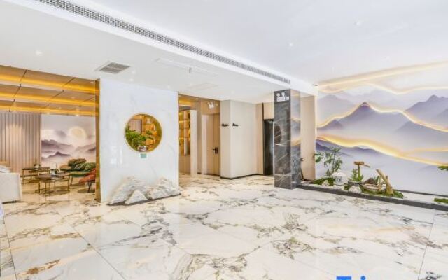 QIANNA HOTEL GLORIOUS (Jiyuan Municipal Government)