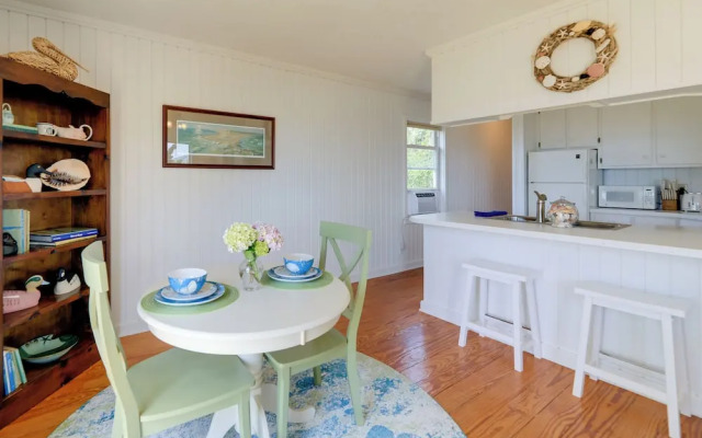 Waterfront Crystal Coast Vacation Rental w/ Deck!