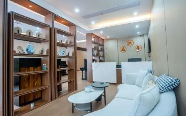 Yukainian Homestay (China Ceramic Museum)
