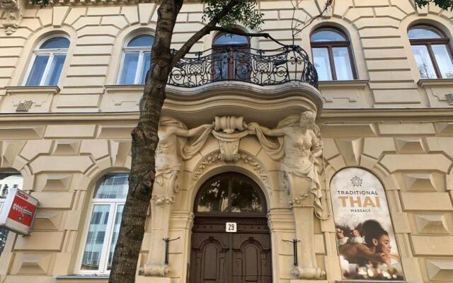 Anna 2 bedrooms 2 bathrooms 4 bikes