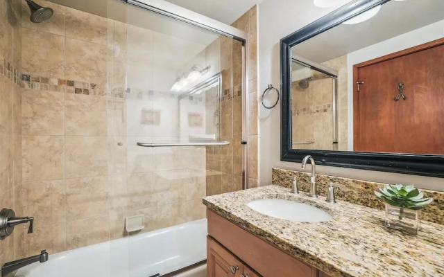 Pine Ridge 11e 2 Bedroom Condo