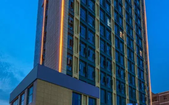 Homeinn Plus Hotel (Jiujiang University Wanda Plaza)