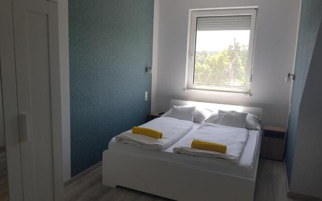 Zoli Apartmanok-Adri Kölcsey 32