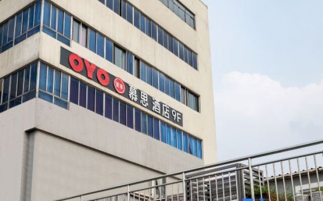 OYO Mushi Hotel (Zhenjiang Babai Ban Suning Square)