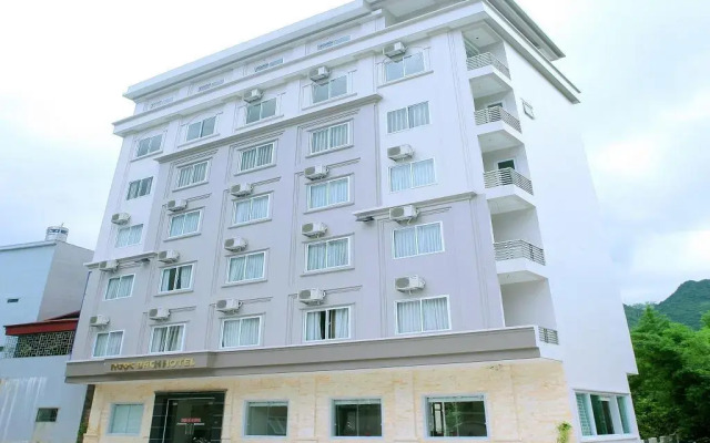 Ngoc Bach Hotel