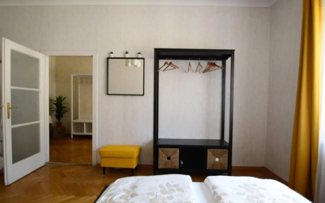 Lónyay Gellert View 2BR