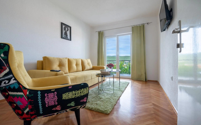 Apartments & rooms Leon