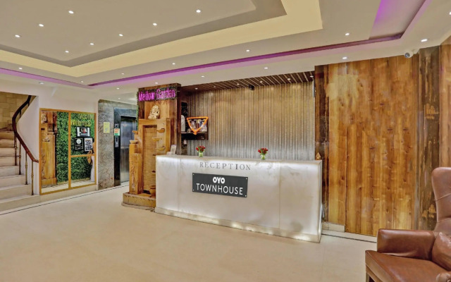 OYO Townhouse 1099 Jp Grand