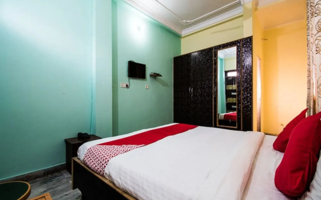 Viraj Hotel By OYO Rooms