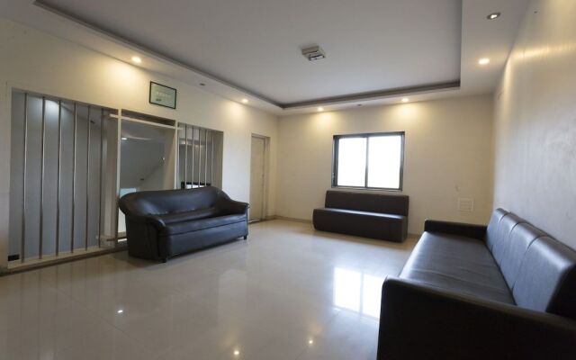 OYO 26795 Hotel Steers 07 Inn