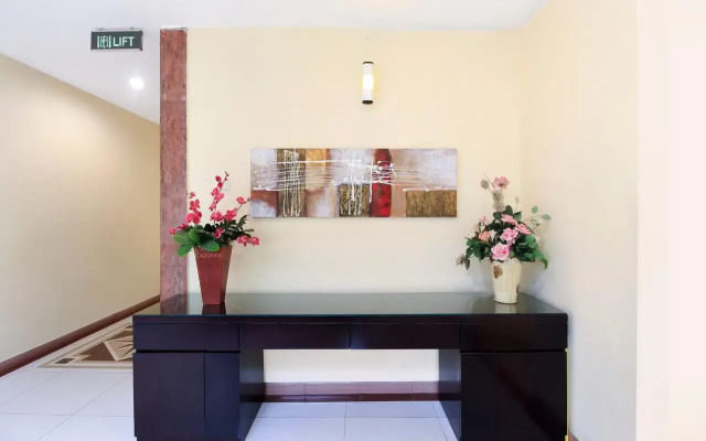 Capital O 175 K-60 Residence