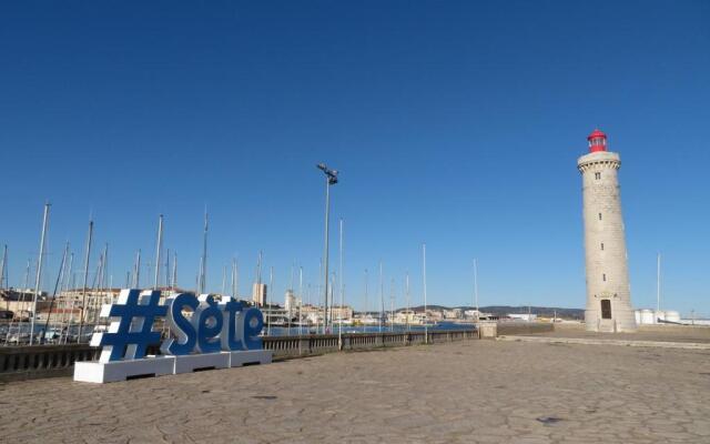 Appartement Sète, 1 pièce, 4 personnes - FR-1-338-314