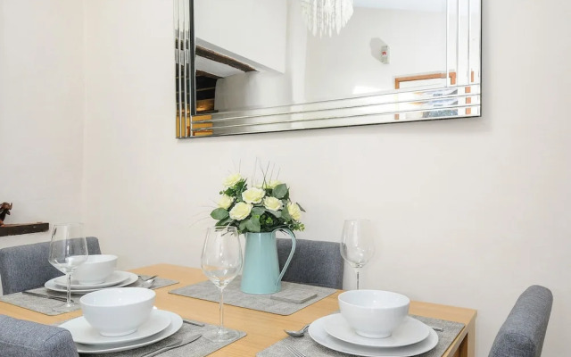 Larksworthy Cottage