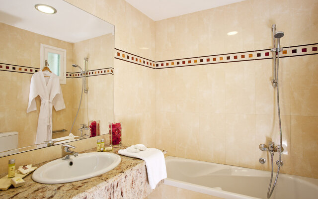 Dionysos Sea Side Resort
