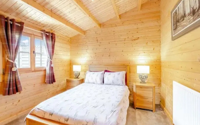 Lochinvar - Clydesdale Log Cabin with Hot Tub