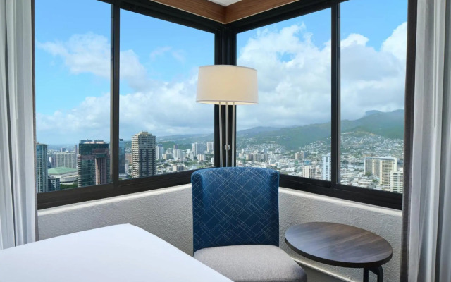 Holiday Inn Express Waikiki