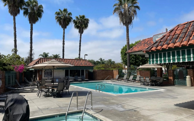 Laguna Hills Lodge
