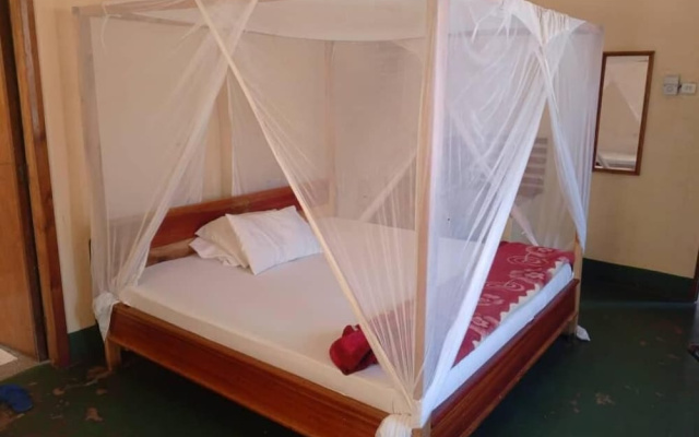 Moshi Green Lodge