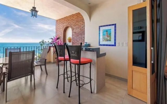 Ocean View 2Br Condo-balcony-beach-pool - 603