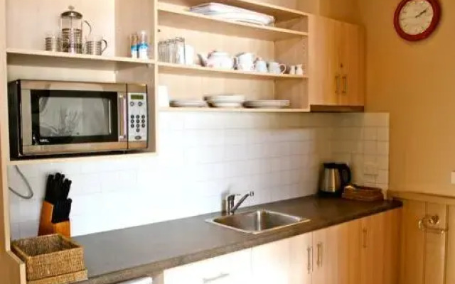 Autumn Leaf Cottage 1