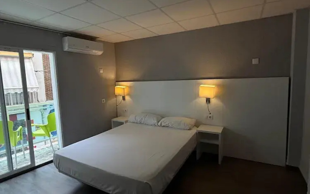 Hostal B y B Benidorm