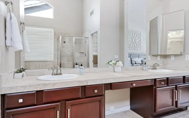 Amazing Home in Great Location W/backyard Oasis!