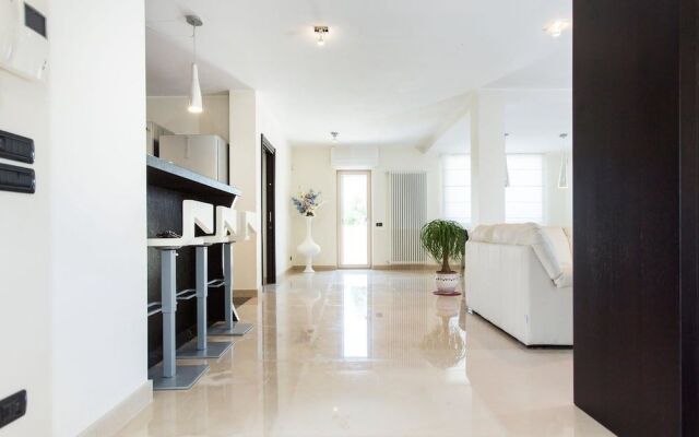Villa Thidis