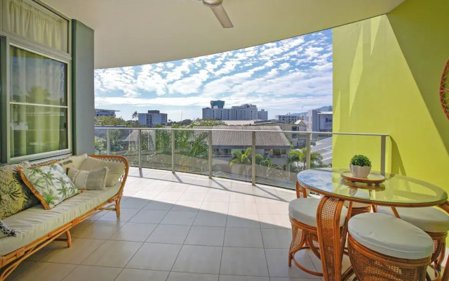 City Centre Apartment with Mountain View