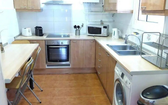 APTBCN Gran Via Guest House