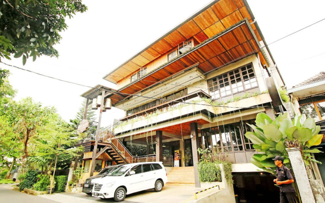 ZEN Rooms Pesantren Wetan Pajajaran