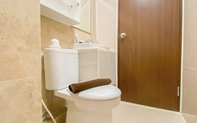 Modern Look 2BR Corner Transpark Cibubur Apartment