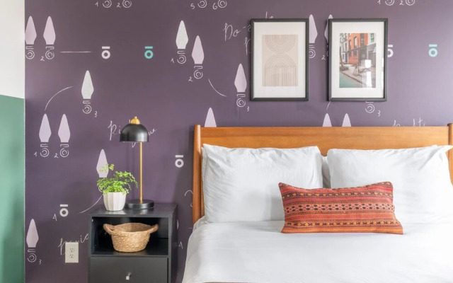 Monroe 9 in Nashville