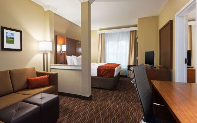 Comfort Suites DuBois Country Club