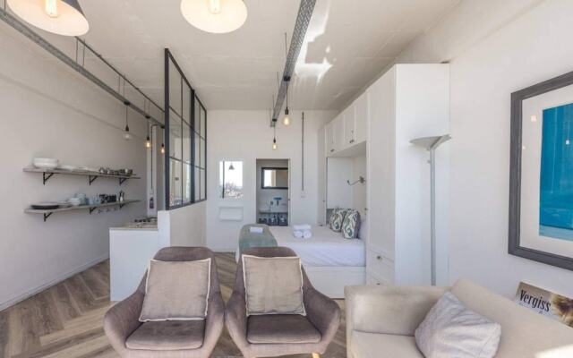 Homely Studio Apartment in Cape Town