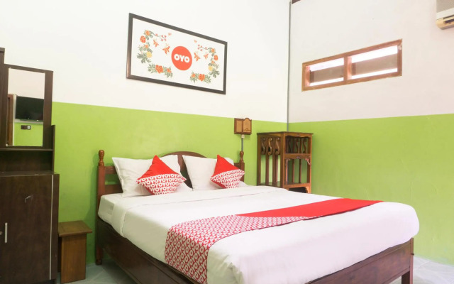 Super OYO 942 Srikandi Hotel