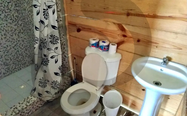 Private wood Cabins on San Blas island - private bathroom