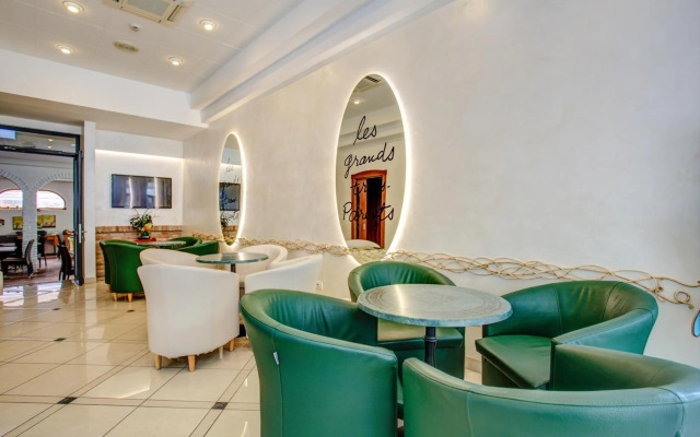 Ancora Hotel & Residence