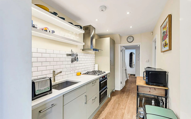 Clapham Oasis: 1 Bedroom, Sauna, Garden Retreat