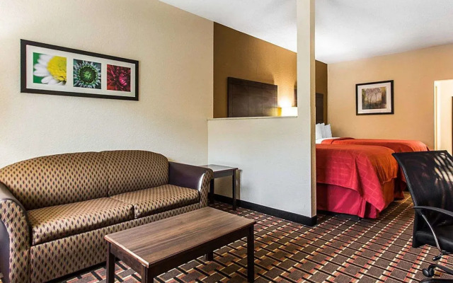 Quality Suites Hickory South