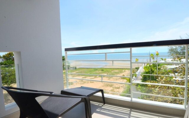Baby Grand Hua Hin Hotel