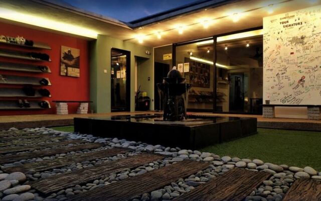Beds In Garden Hostel Sdn Bhd