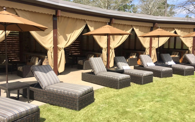 The Woodlands Resort, Curio Collection by Hilton