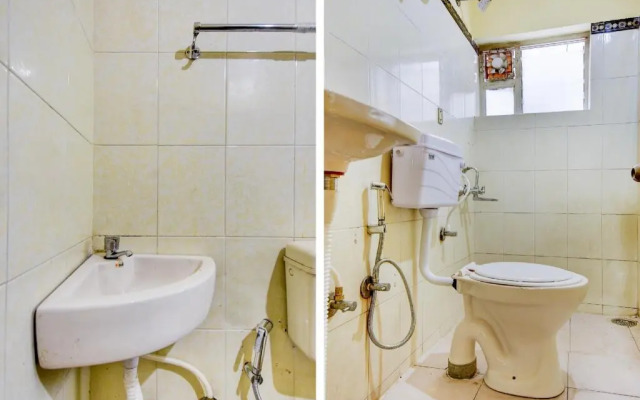 Crystal Homes by OYO Rooms